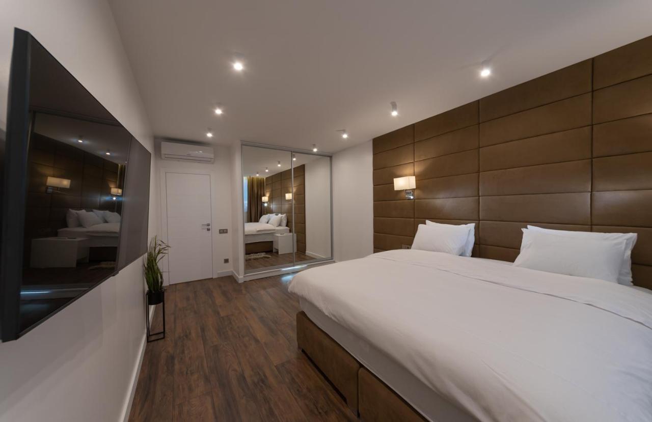 Victory-30 Luxury Center كييف